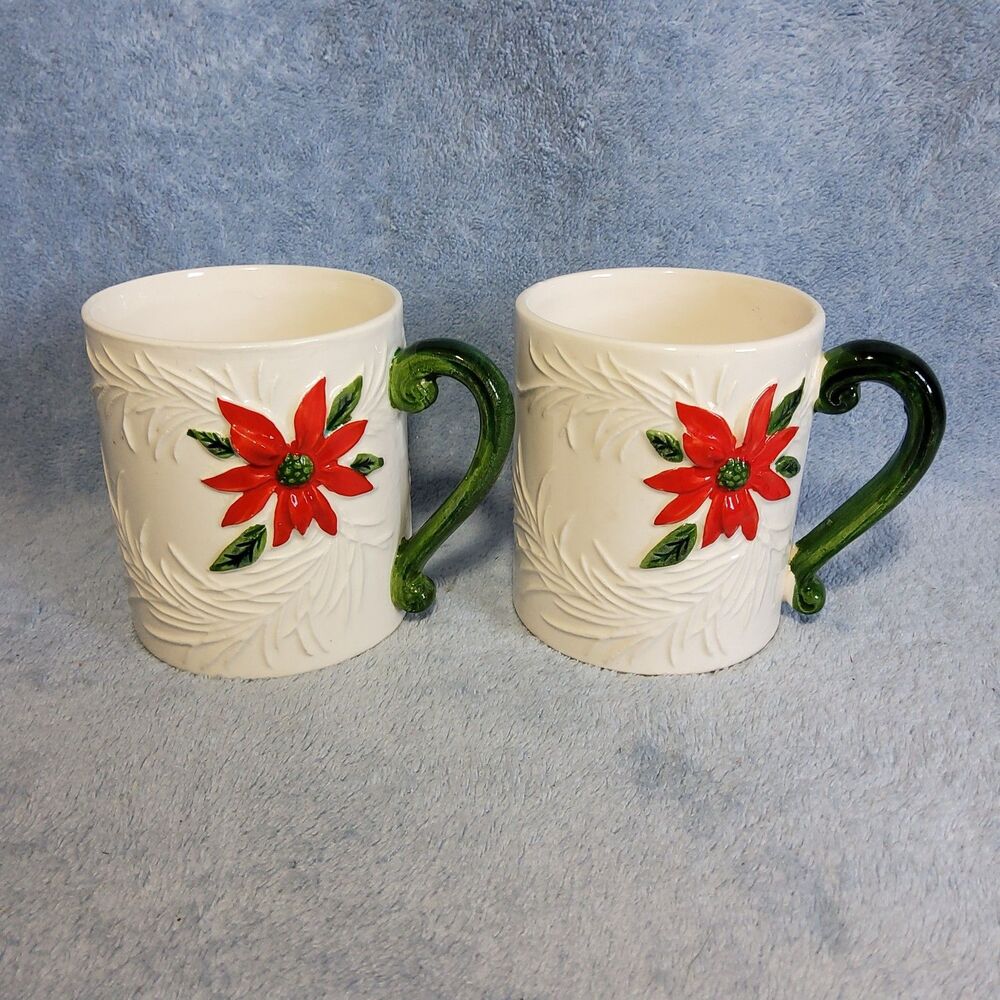 Set of 2 Vintage Napcoware Poinsettia Holiday Christmas Winter Mugs X-8398
